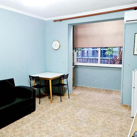 2V1 - 21 Dhjetori Am Apartman Tirana Kültér fotó
